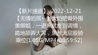 甜美20小妹新人来袭！大长腿和炮友操逼，灵活小舌头舔屌，跪在椅子上后入美臀