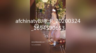 十二月最新流出推特大神潜入商场女厕偷拍美女如云有几个高颜值气质美女