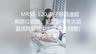 【新片速遞】  漂亮美眉 每天早晨装死不起床 就等我大鸡吧来个叫醒服务 不叫操醒服务 插来半天还装睡 美的