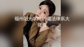 kcf9.com-丸子头元气美女超短牛仔裙露屁股蛋 灰色运动短裙气质白富美 美腿笔直匀称