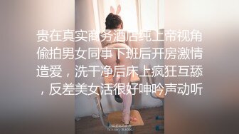 澡堂子偷拍两闺蜜脱光衣服不知在讲什么私密笑的合不拢嘴