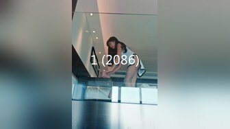   转了3800元才把女神级性感外围女约到酒店,小逼粉嫩嫩的,身材匀称