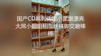 跟随偷窥漂亮JK学生美眉 粉红内内半边卡屁沟 性感大屁屁晃悠晃悠很诱惑