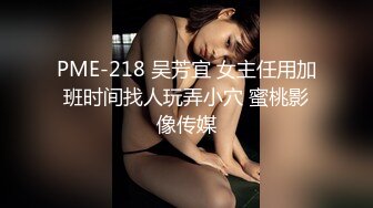 【新片速遞】  甜美酒窝极品小姐姐！一对豪乳超性感！脱掉内裤扣多毛骚逼，翘起大肥臀特写，笑起来很好看