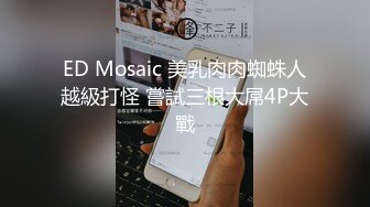 偷拍同班女生尿尿,拍完了还到教室跟她聊天收脸